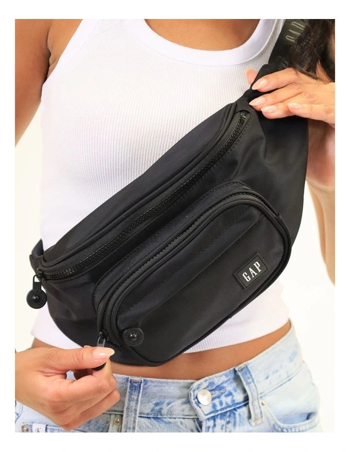 GAP BUM BAG SLING BLACK