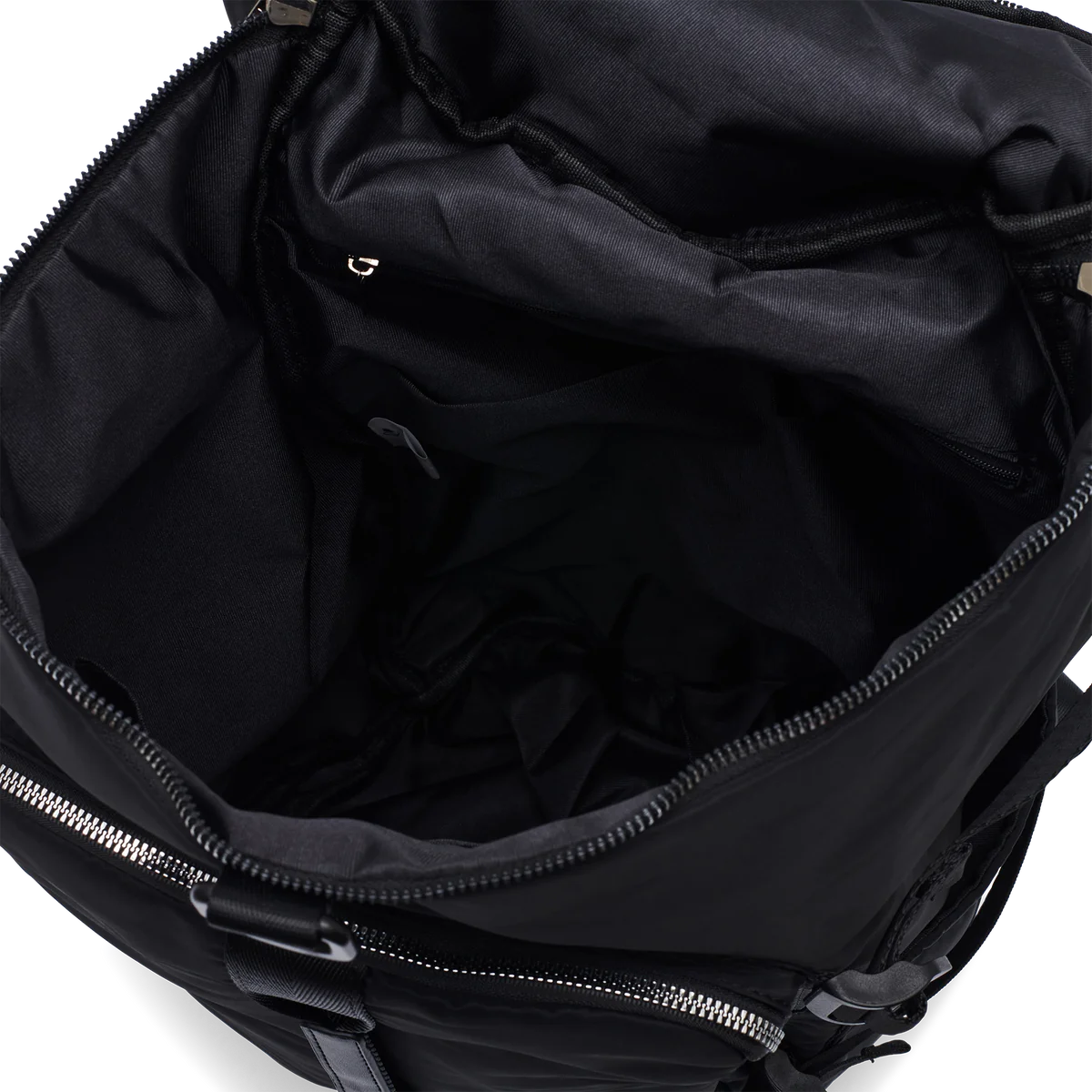 QUEEN OF HEARTS CORE 40L BACKPACK BLACK